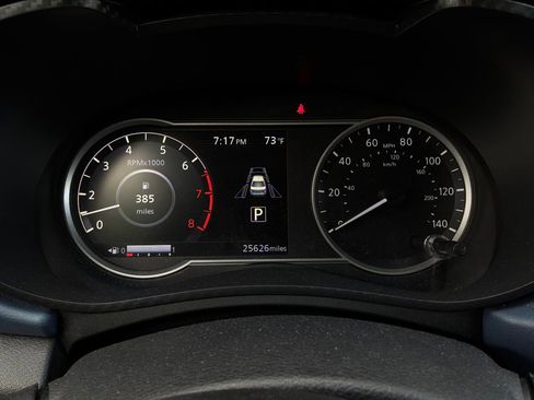 Used 2025 Nissan Versa SV FWD image 33