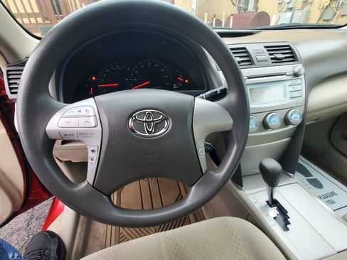 Used 2009 Toyota Camry LE FWD image 16