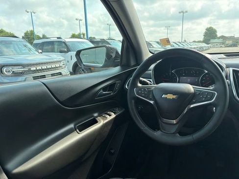 Used 2023 Chevrolet Equinox LT FWD image 20