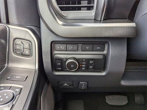 New 2024 Ford F350 Platinum w/ FX4 Off-Road Package image 29