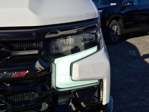 Used 2023 Chevrolet Silverado 1500 ZR2 w/ Technology Package AWD/4WD image 36