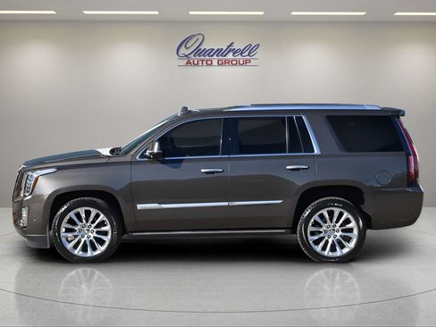 Used 2020 Cadillac Escalade Platinum AWD/4WD image 6