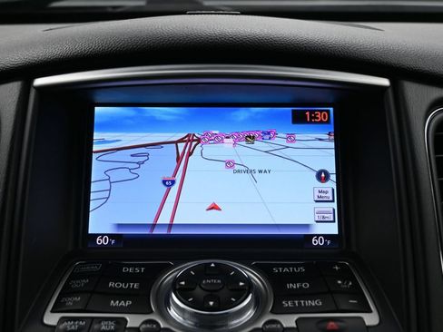 Used 2017 INFINITI QX50 2WD w/ Premium Plus Package image 9