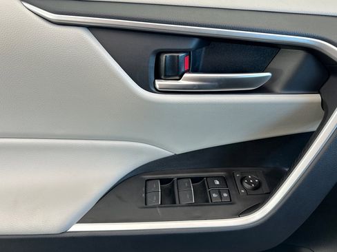 New 2025 Toyota RAV4 XLE image 10