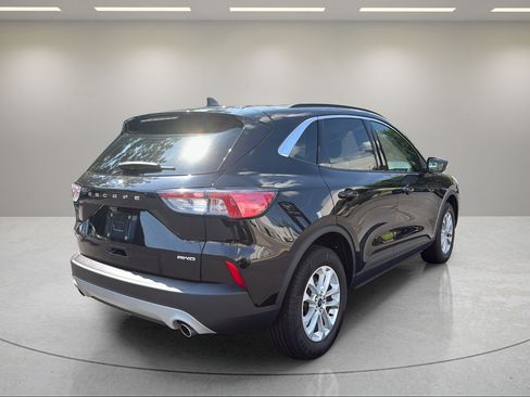 Used 2020 Ford Escape SE AWD/4WD image 6