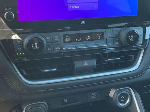 Used 2025 Toyota Grand Highlander AWD Hybrid image 26