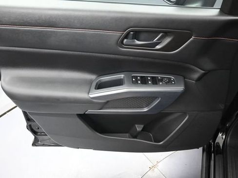 Used 2025 Nissan Pathfinder Rock Creek AWD/4WD image 23