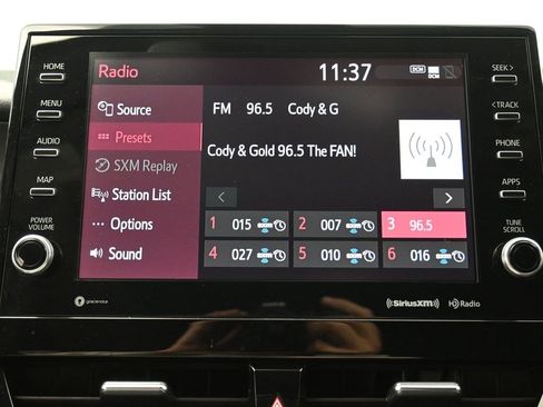 Used 2022 Toyota Camry XSE image 19