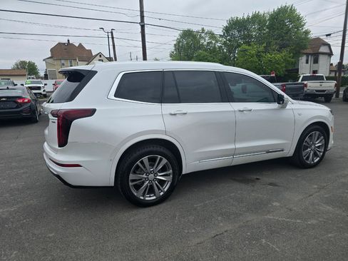 Used 2023 Cadillac XT6 Premium Luxury w/ Technology Package AWD/4WD image 5