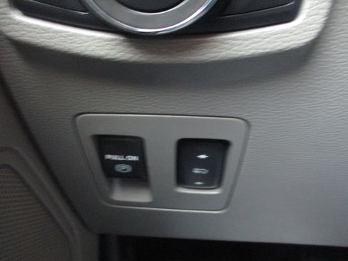 Used 2018 Ford F150 XLT w/ Equipment Group 302A Luxury image 16