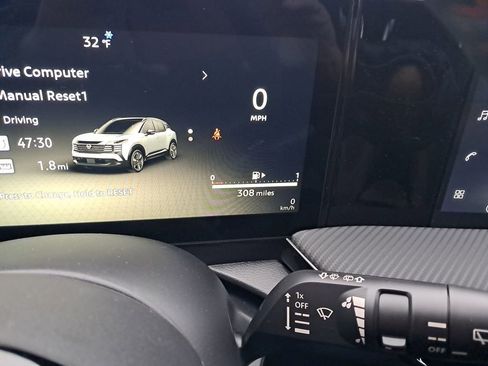 New 2026 Nissan Kicks SR w/ Cold Weather Package image 33