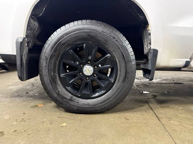 Used 2019 Chevrolet Silverado 1500 LT w/ All-Star Edition AWD/4WD image 12