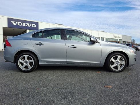 Used 2013 Volvo S60 T5 image 7