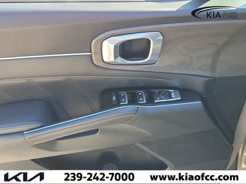 Certified 2025 Kia Sorento SX AWD/4WD image 24