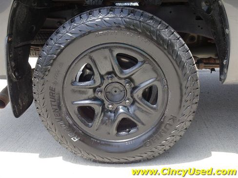 Used 2011 Toyota Tundra 4x4 Double Cab w/ Tow Pkg image 29