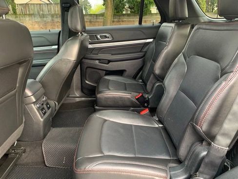 Used 2018 Ford Explorer Sport w/ Equipment Group 401A image 17