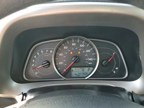 Used 2014 Toyota RAV4 XLE image 17
