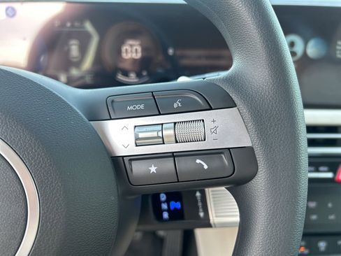 New 2026 Hyundai Tucson SEL image 16