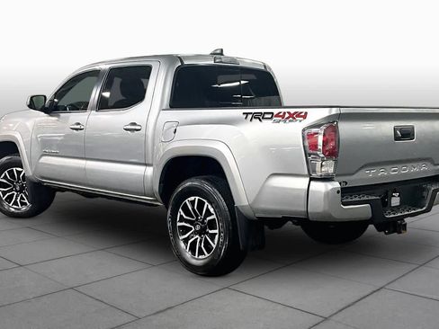 Used 2023 Toyota Tacoma TRD Sport w/ Technology Package AWD/4WD image 12