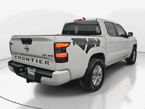 Used 2023 Nissan Frontier SV w/ Technology Package image 9