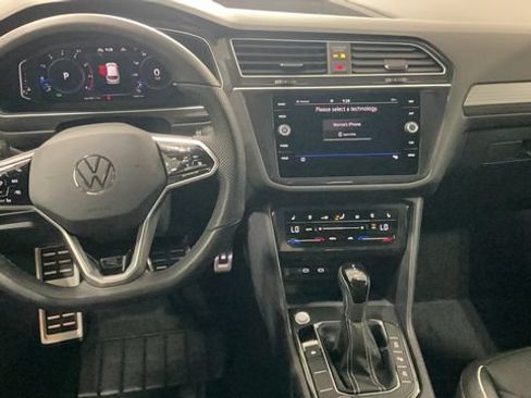 Used 2024 Volkswagen Tiguan SEL R-Line AWD/4WD image 10