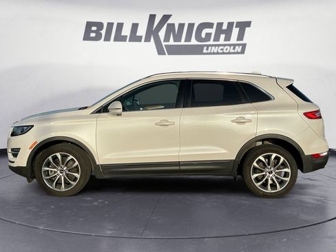 Used 2019 Lincoln MKC Select w/ MKC Climate Package AWD/4WD image 2