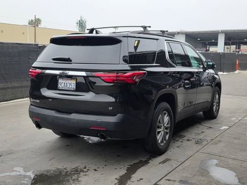 Used 2022 Chevrolet Traverse LT image 7