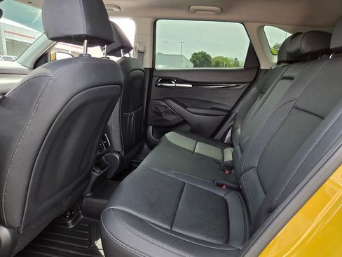 Used 2024 Kia Seltos SX w/ SX Sunroof Package image 5