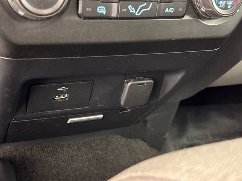 Used 2017 Ford F250 XLT image 22