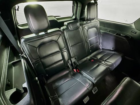 Certified 2023 Lincoln Navigator L Reserve AWD/4WD image 32