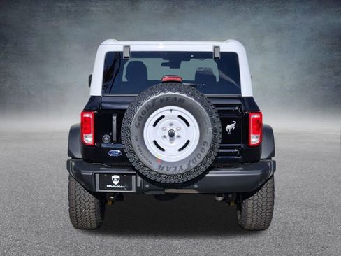 New 2025 Ford Bronco Heritage Edition image 6