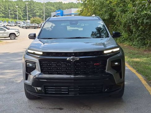 New 2027 Chevrolet Traverse RS FWD image 9