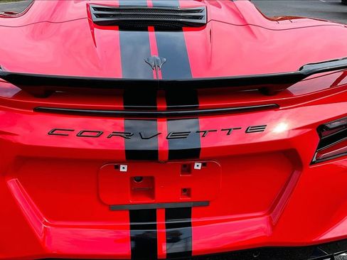 Used 2023 Chevrolet Corvette Stingray Premium Conv w/ Z51 Performance Package RWD image 25