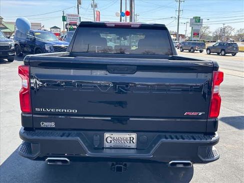 Used 2023 Chevrolet Silverado 1500 RST w/ Z71 Off-Road Package image 4