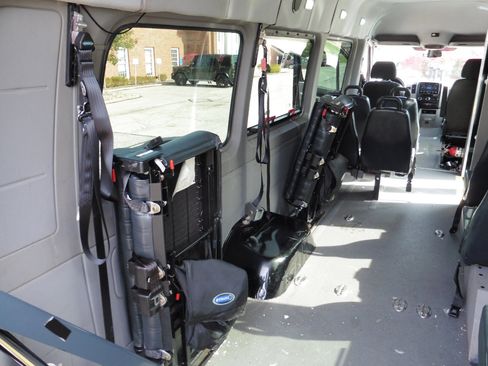 Used 2012 Mercedes-Benz Sprinter 3500 image 35