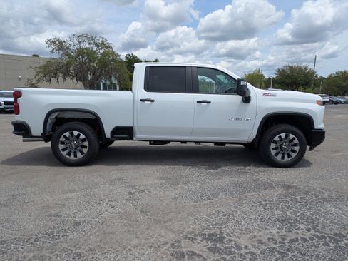 New 2026 Chevrolet Silverado 2500 Custom w/ Custom Value Package AWD/4WD image 3
