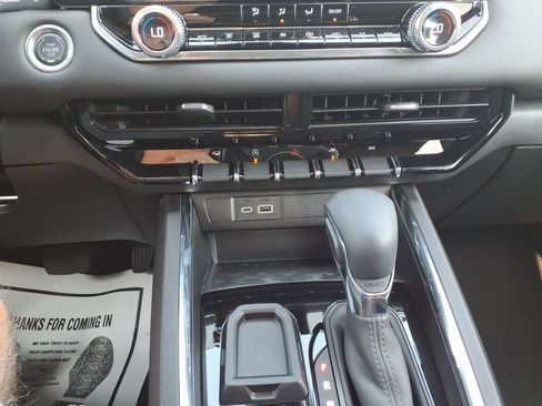 Used 2024 GMC Canyon Elevation w/ Convenience Package RWD image 23