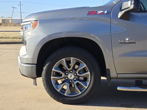 Used 2024 Chevrolet Silverado 1500 RST w/ Z71 Off-Road Package image 28