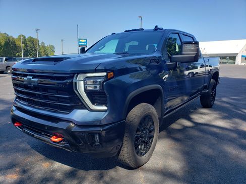 New 2026 Chevrolet Silverado 3500 LTZ w/ LTZ Plus Package image 2
