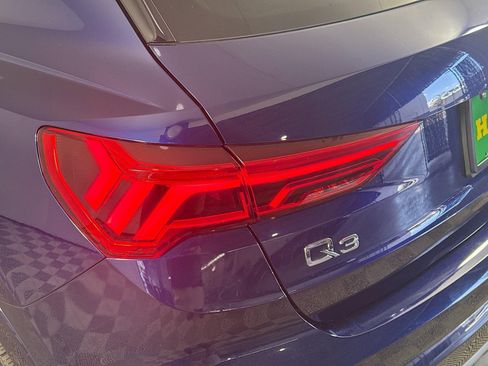 Used 2021 Audi Q3 2.0T Premium w/ Convenience Package image 36