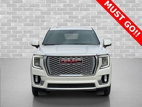 Used 2022 GMC Yukon Denali w/ Advanced Technology Package image 10