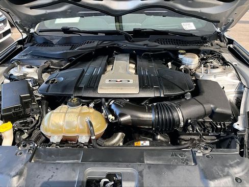 Used 2018 Ford Mustang GT Premium w/ Equipment Group 401A image 31