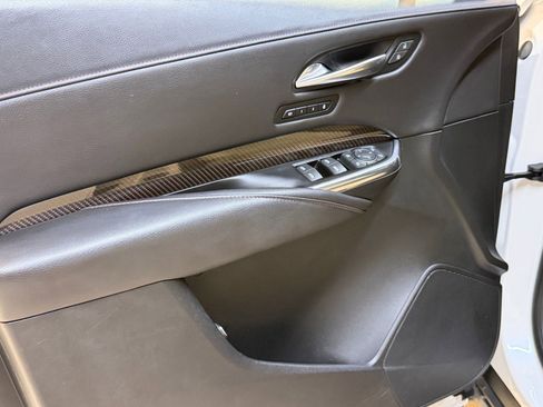 Used 2019 Cadillac XT4 Sport w/ Cold Weather Package AWD/4WD image 12