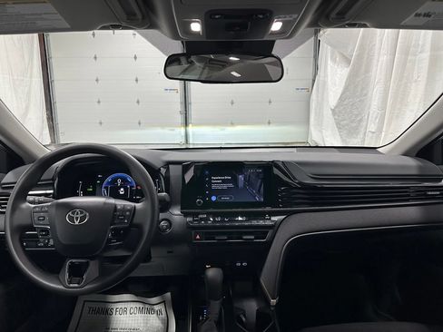 Used 2026 Toyota Camry LE FWD image 41