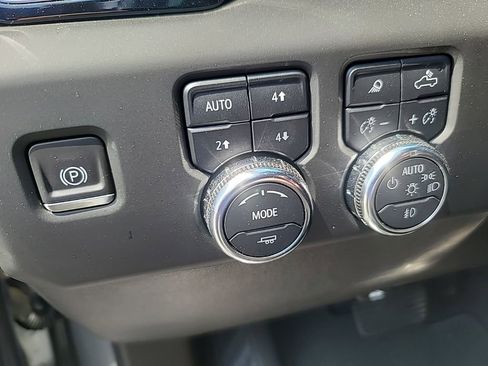 Certified 2024 GMC Sierra 2500 Denali w/ Denali Reserve Package AWD/4WD image 21