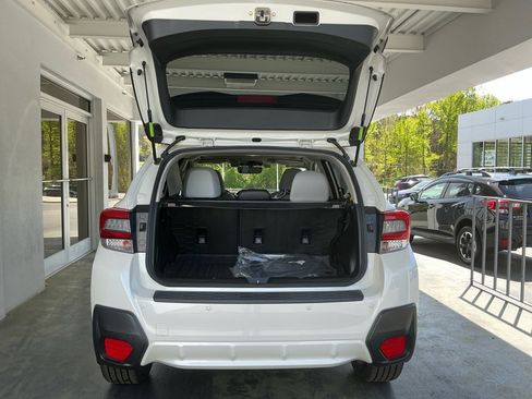 Certified 2022 Subaru Crosstrek 2.5i Limited w/ Moonroof Package 2 image 19