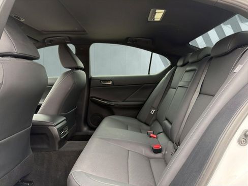 Certified 2023 Lexus IS 350 F Sport RWD image 10