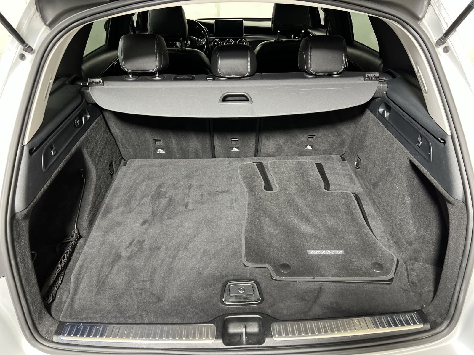 Used 2016 Mercedes-Benz GLC 300 4MATIC image 26