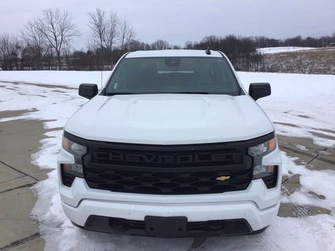 Used 2023 Chevrolet Silverado 1500 Custom image 11