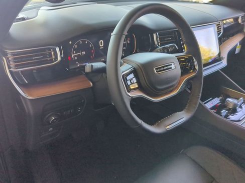 Used 2024 Jeep Grand Wagoneer Series III w/ Rear Seat Video Group 1 image 19